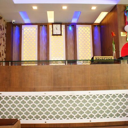 Collection O 8267 Galaxy Inn Коччи Экстерьер фото