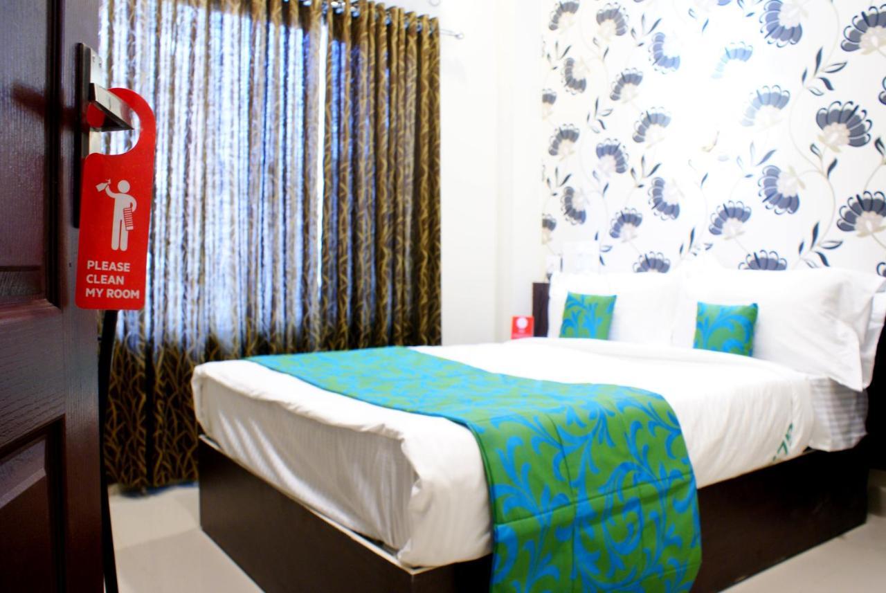 Collection O 8267 Galaxy Inn Коччи Экстерьер фото